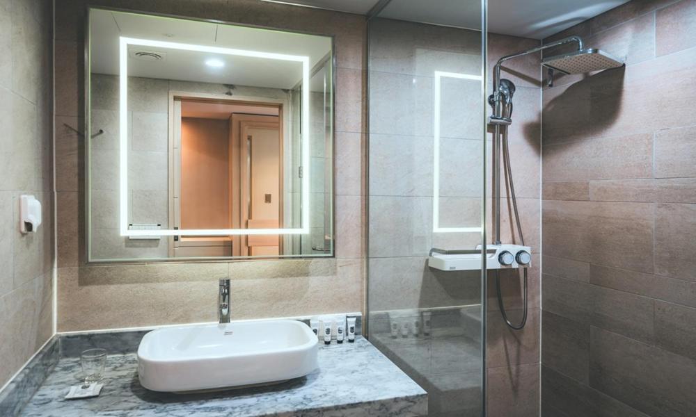 Wonju City Hotel Hyeoksin Zewnętrze zdjęcie
